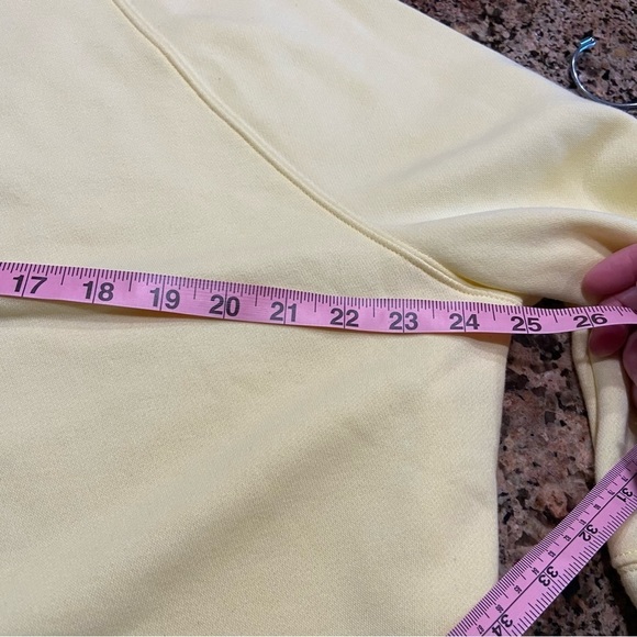 Old Navy Volume Sleeve Yellow Sweatshirt Size L - Picture 6 of 9